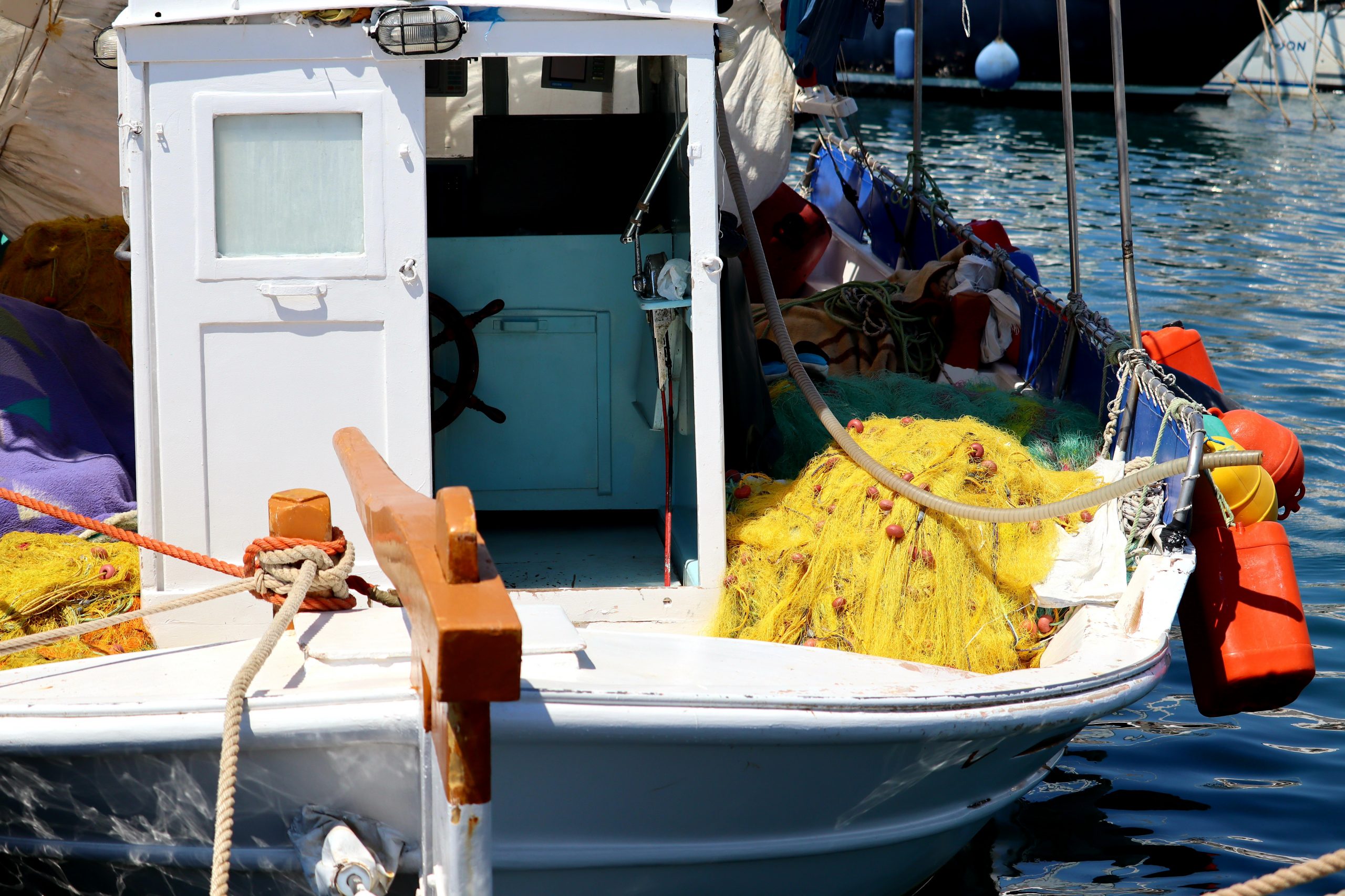 fishing-boat-7272347